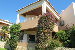 Fully furnished apartment overlooking golf course near Carvoeiro